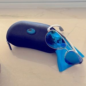 Costa Loreto aviators